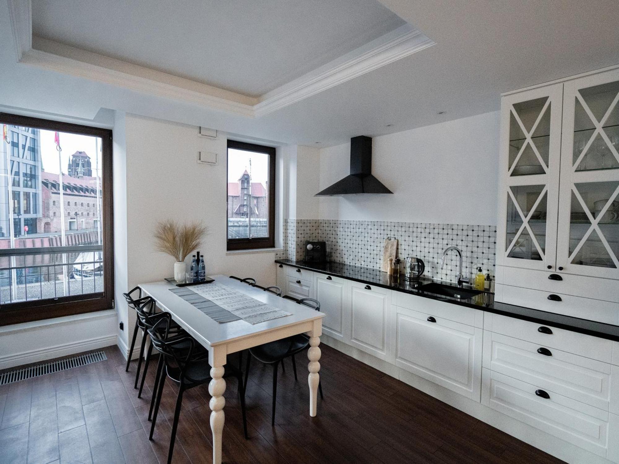 Suite Szafarnia Prime Location Гданьск Экстерьер фото